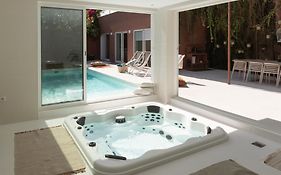 Casa dos Pinheiros 109 - Private Villa with pool&heated SPA